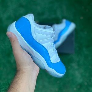 Jordan 11 low UNC